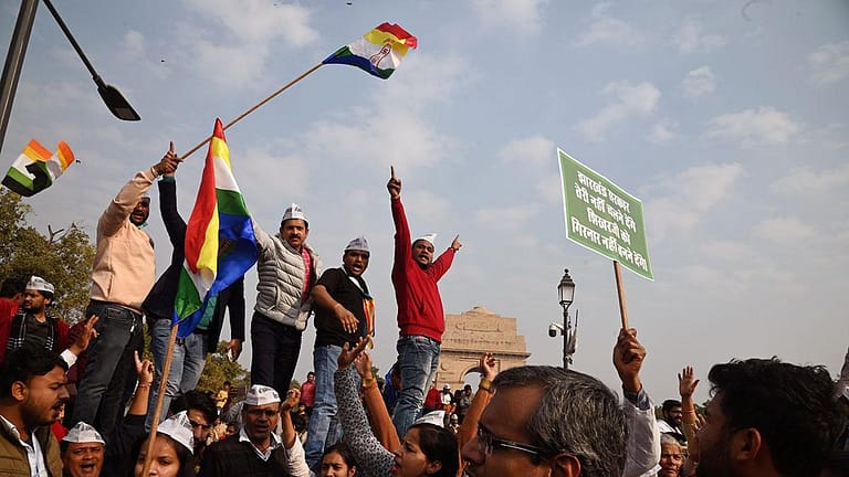 spotlight-jain-sixteen_nine